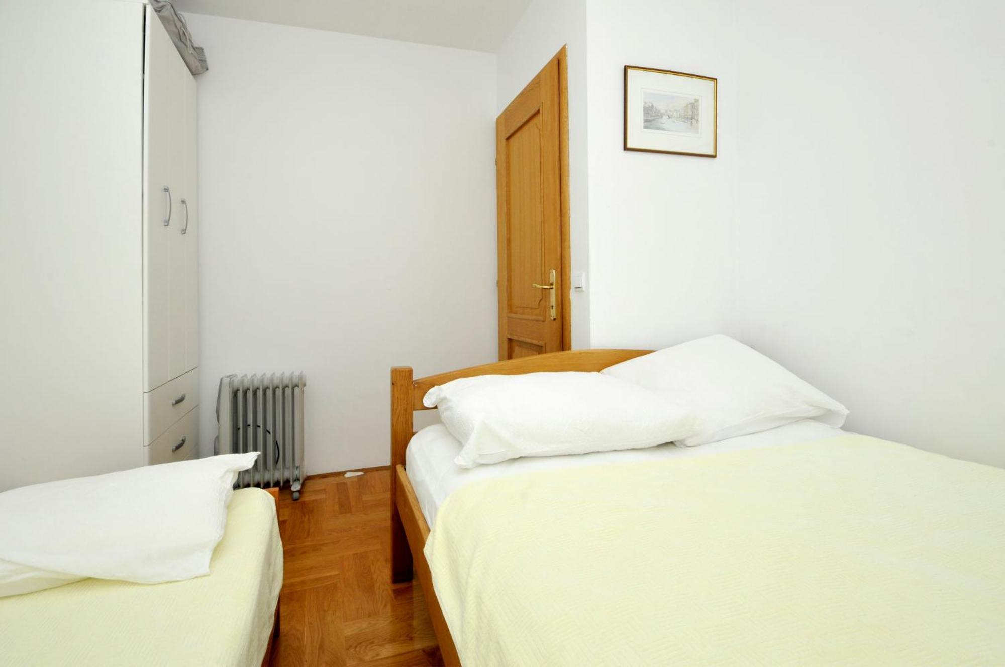 Apartmani Svalina - Seaview And 130M From Beach تروغير المظهر الخارجي الصورة